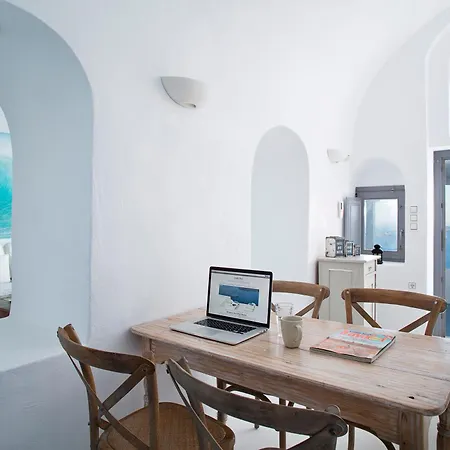 Gaia Vila Imerovigli (Santorini)